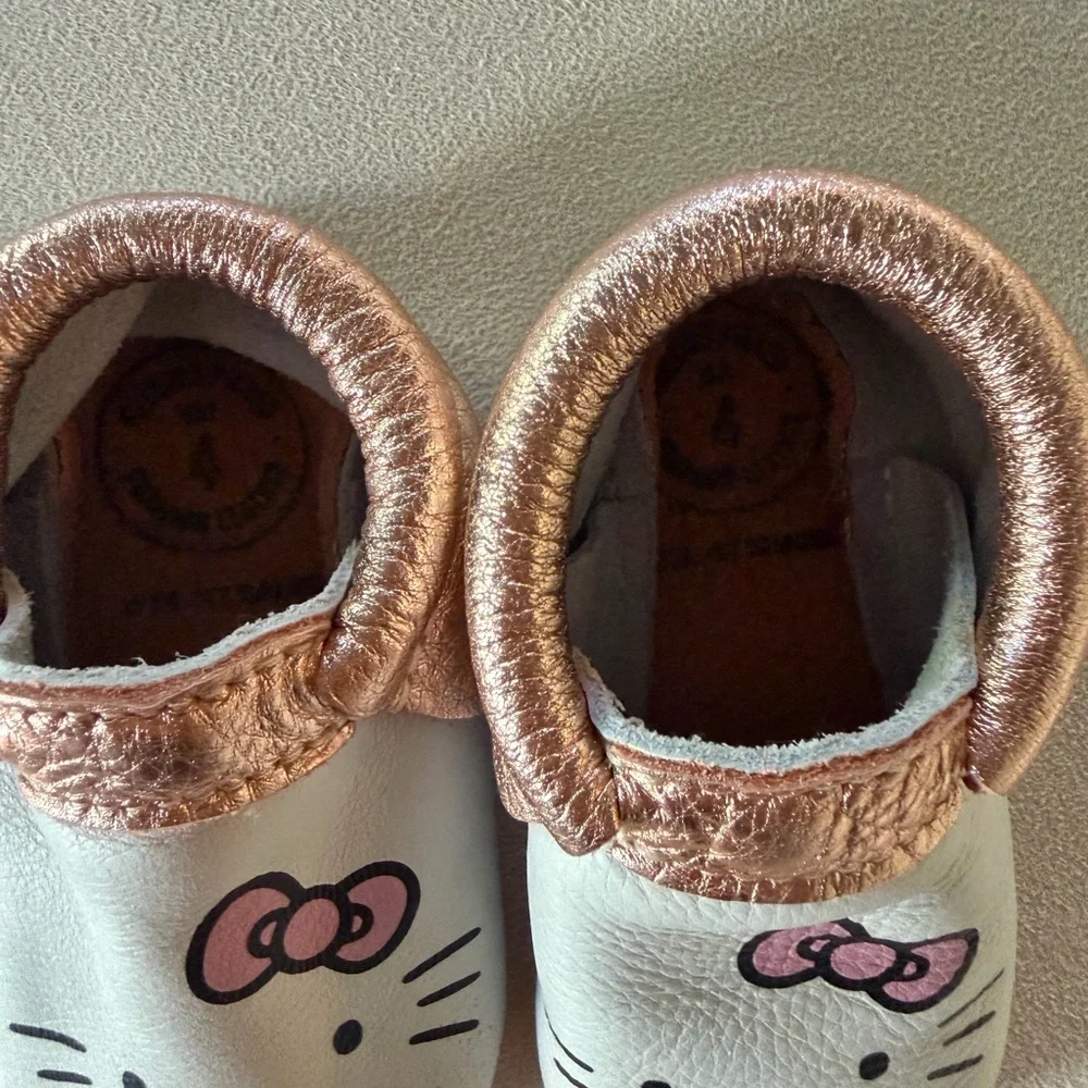 Freshly Picked Hello Kitty Shoes Size 4